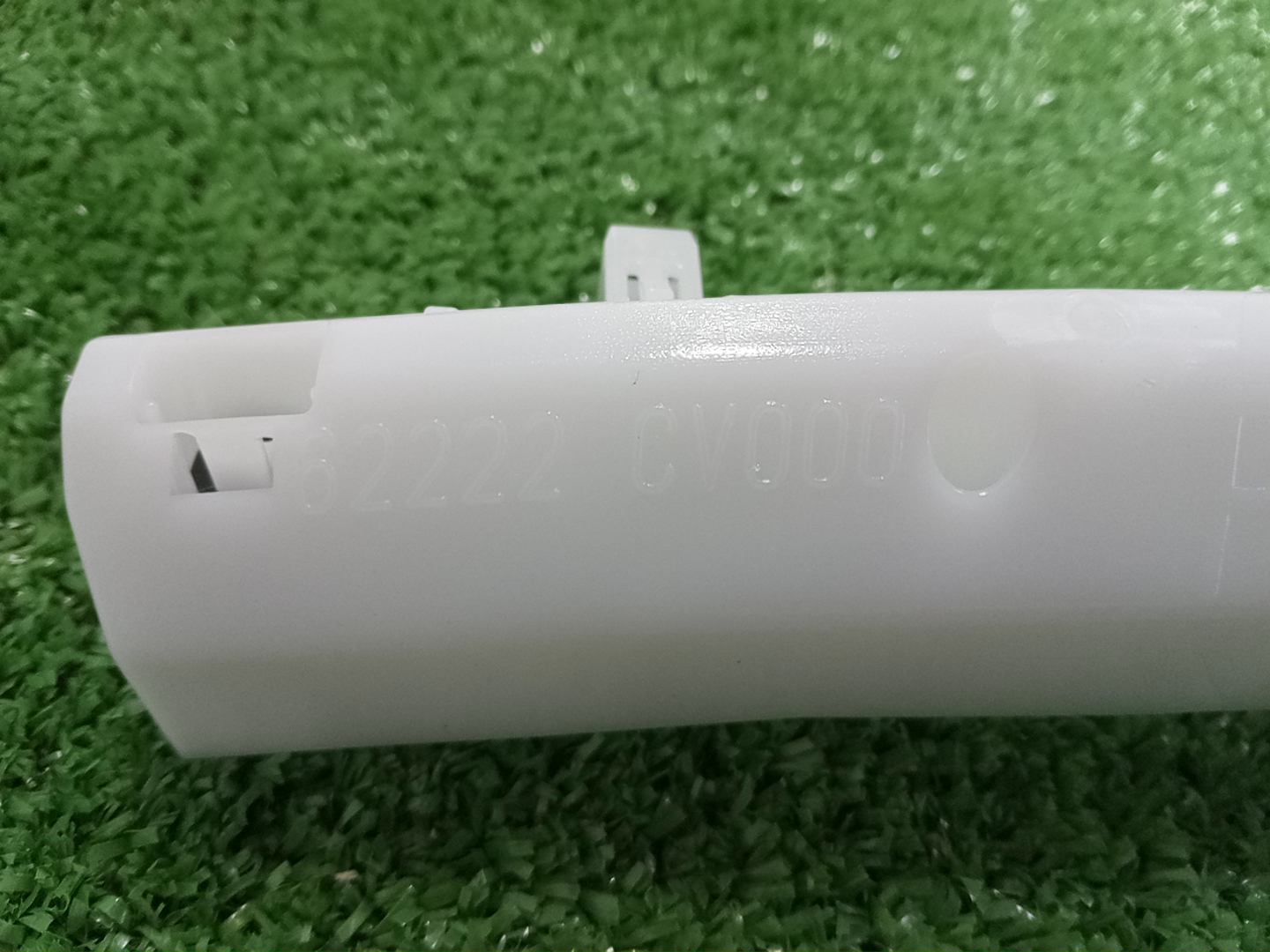 Крепление бампера правое переднее NISSAN AD VY12 62222-CV000 4 ракурс