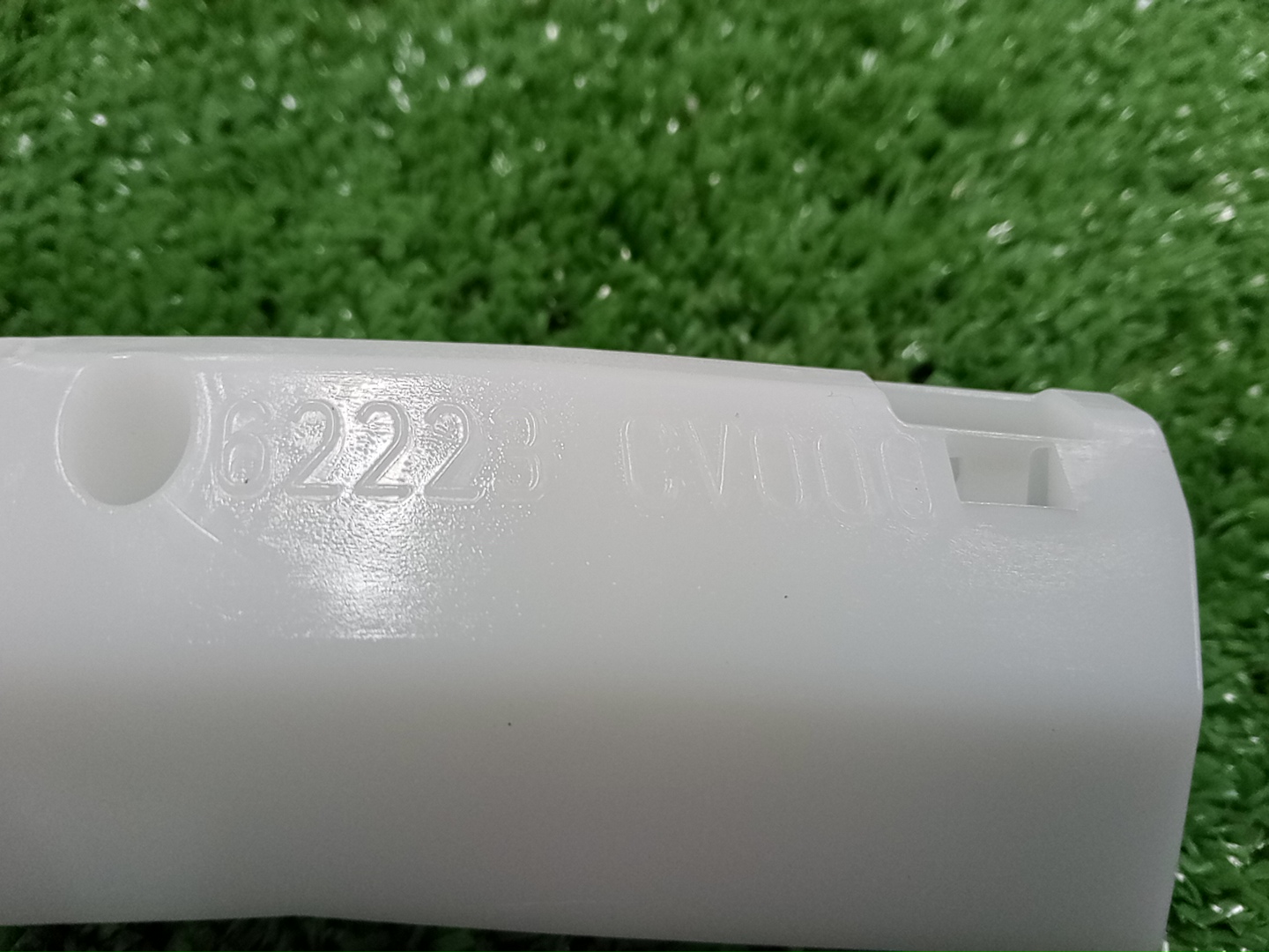Крепление бампера левое переднее NISSAN AD VY12 62223-CV000 3 ракурс
