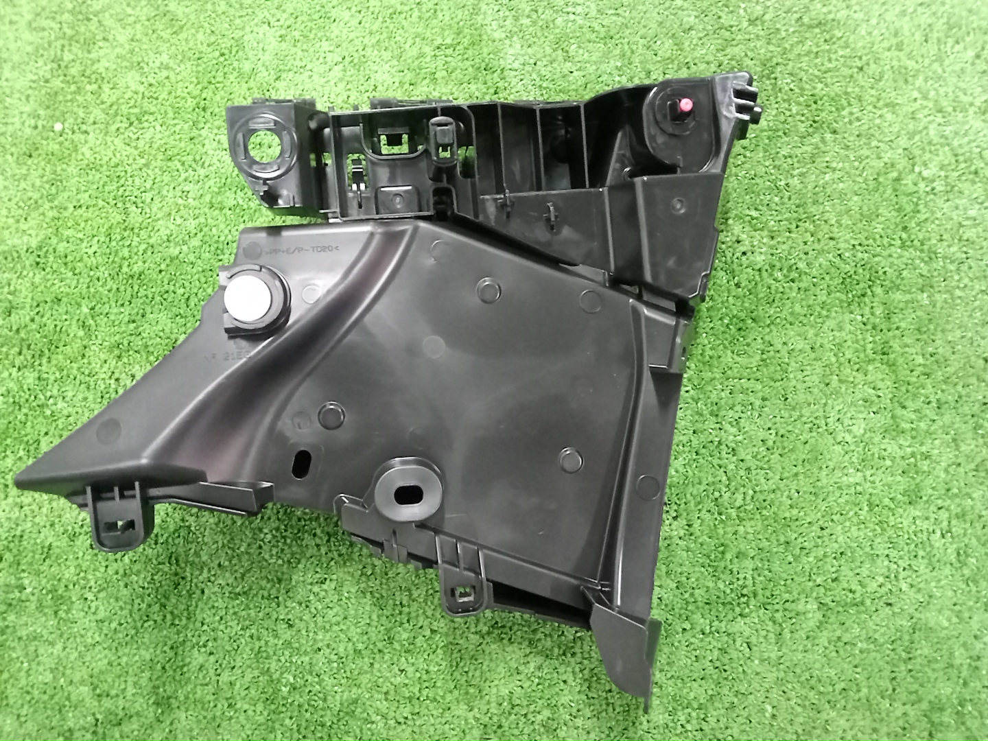 Крепление бампера правое переднее TOYOTA LAND CRUISER PRADO TRJ250 52535-60030 2 ракурс
