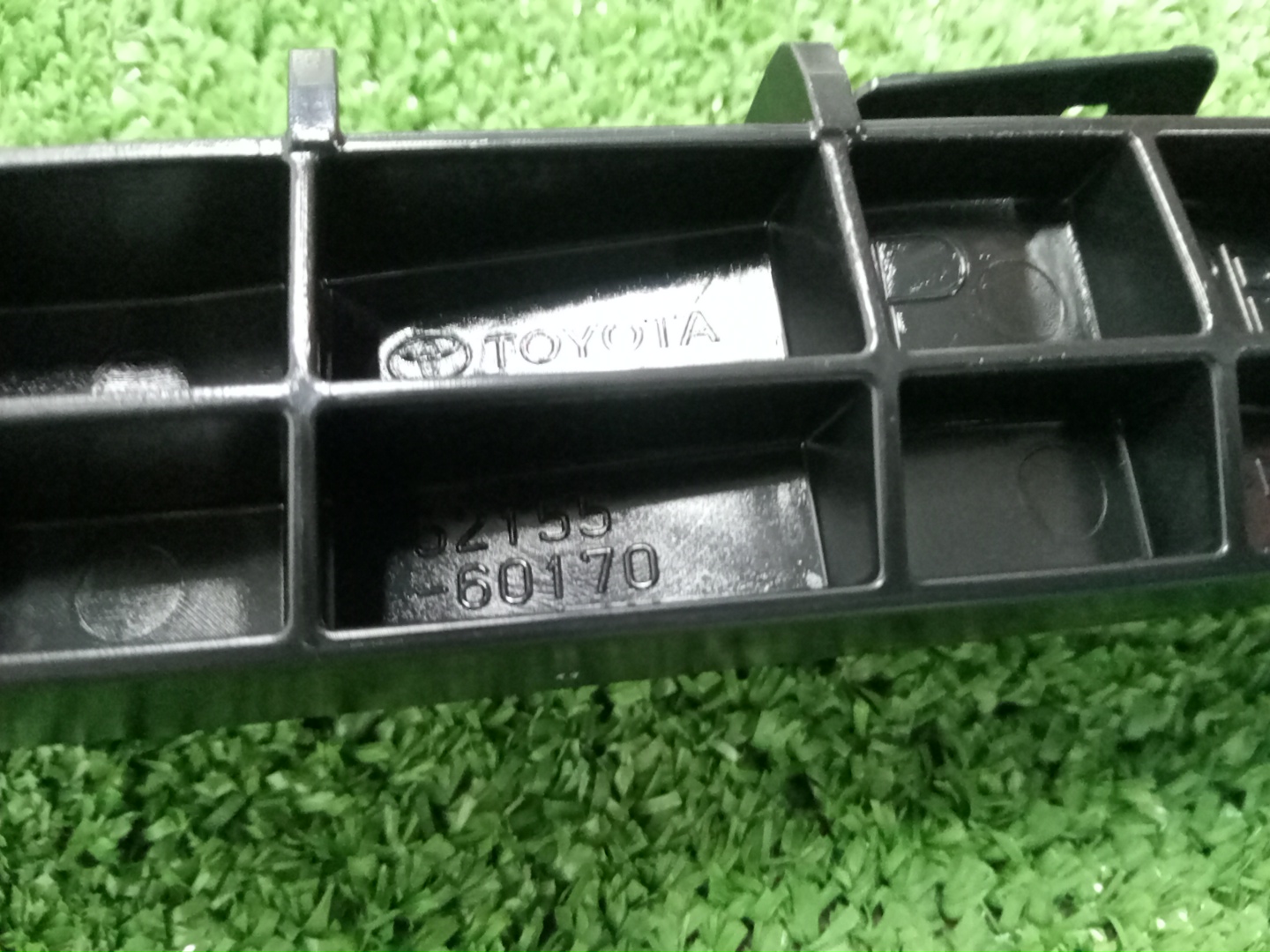 Крепление бампера правое заднее TOYOTA LAND CRUISER PRADO TRJ250 52155-60170 4 ракурс