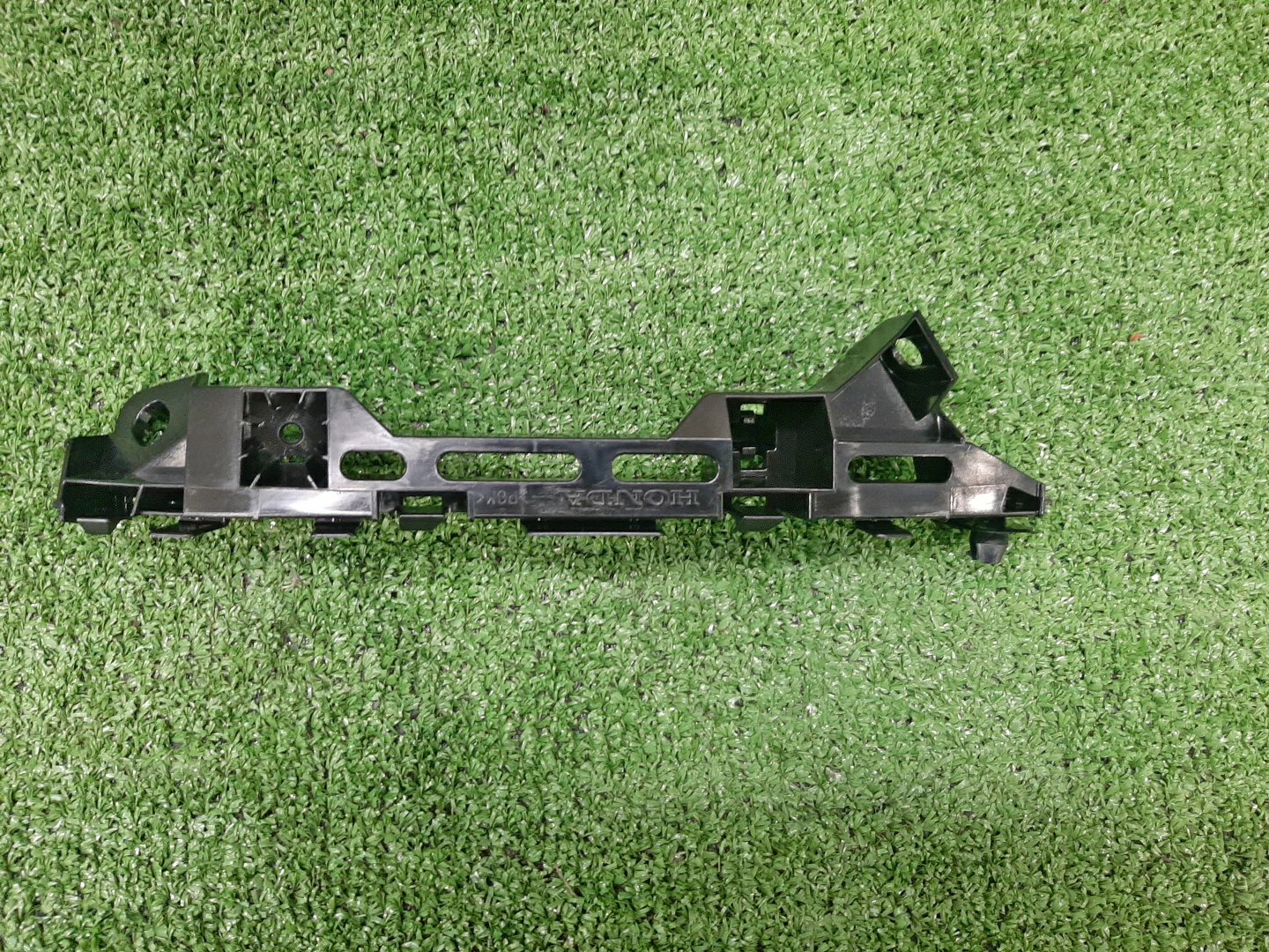 Крепление бампера правое переднее HONDA N-ONE JG1 71193-T4G-003 1 ракурс