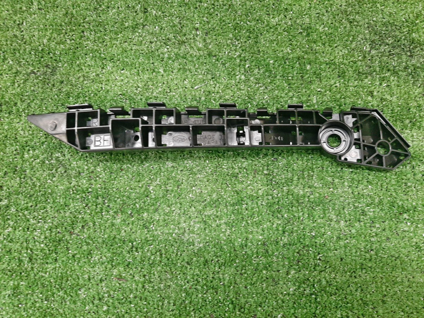 Крепление бампера правое переднее SUBARU LEGACY BN9 57707AL081 1 ракурс