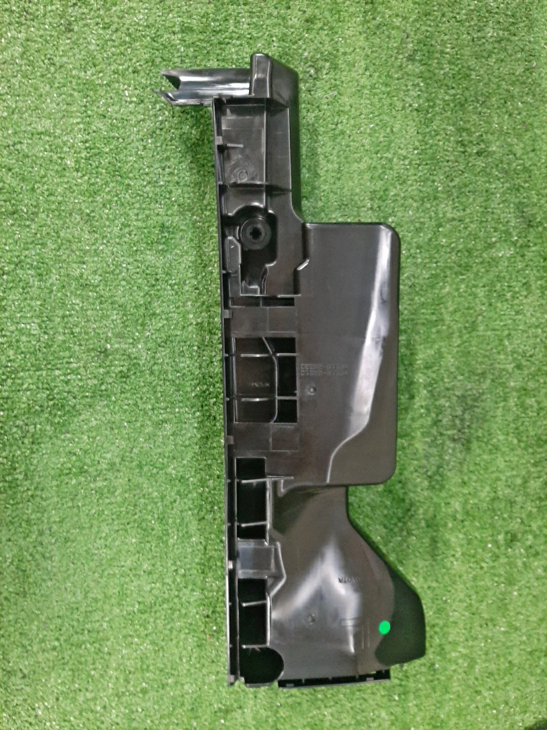 Крепление бампера левое переднее TOYOTA HIACE KDH200 52116-26220 1 ракурс