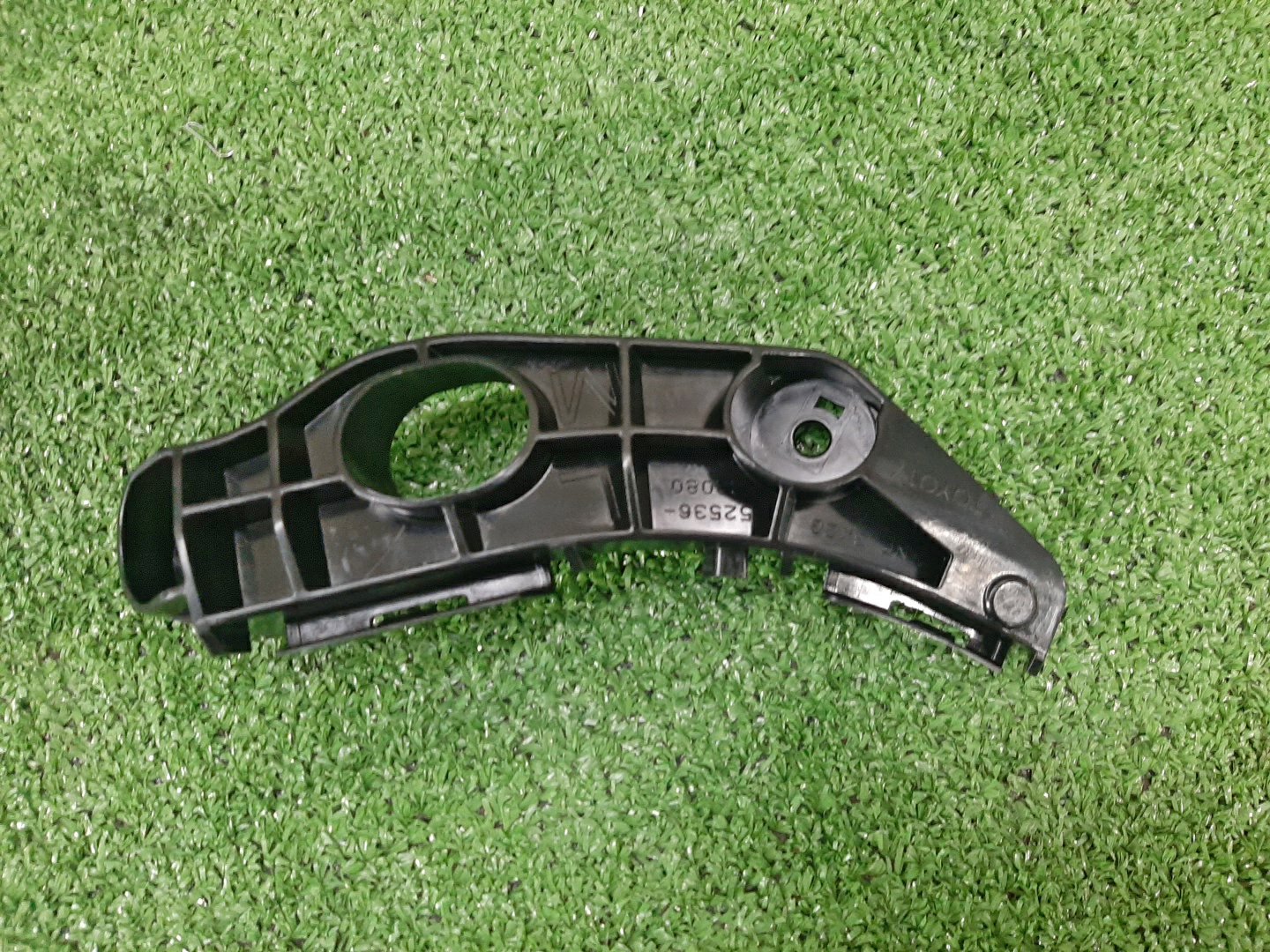 Крепление бампера левое переднее TOYOTA MARK X GRX133 52536-22080 1 ракурс