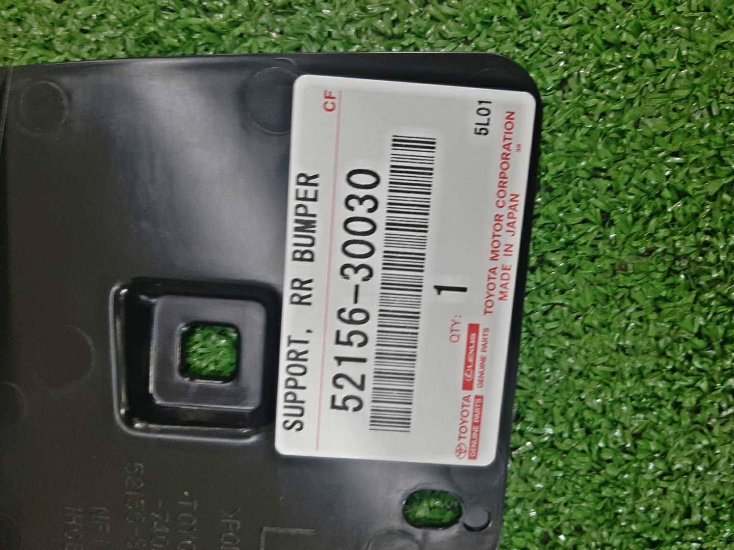 Крепление бампера левое заднее TOYOTA CROWN GRS184 52156-30030 3 ракурс
