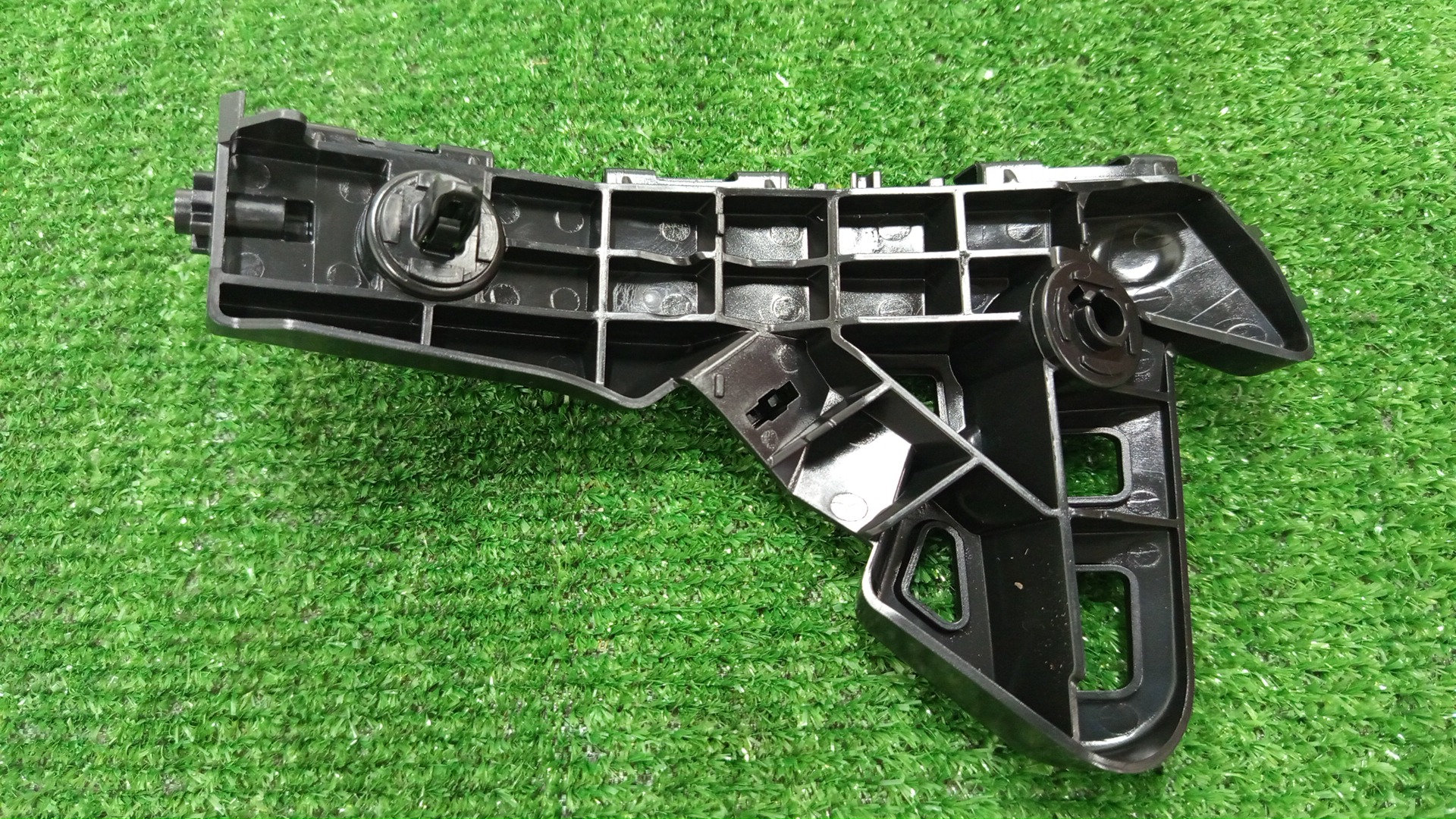 Крепление бампера левое переднее TOYOTA HARRIER ZSU60W 52536-48030 2 ракурс