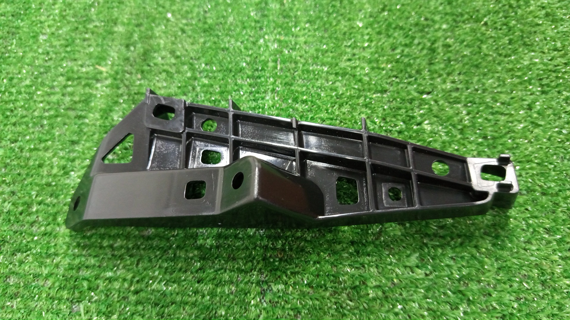Крепление бампера левое переднее TOYOTA HARRIER ZSU60W 52134-48070 1 ракурс