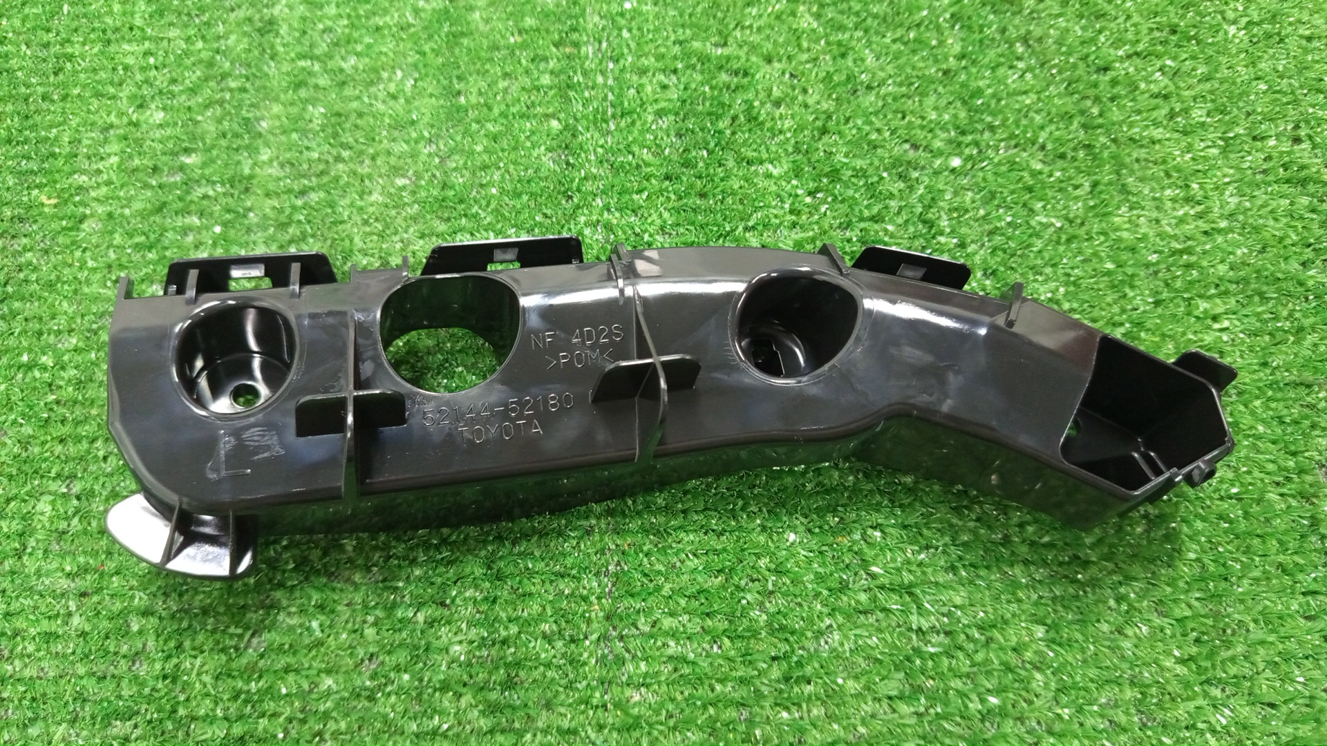 Крепление бампера левое переднее TOYOTA SIENTA NCP81G, NCP85G 52144-52180 1 ракурс Крепление бампера левое переднее TOYOTA SIENTA NCP81G, NCP85G 52144-52180 1 ракурс