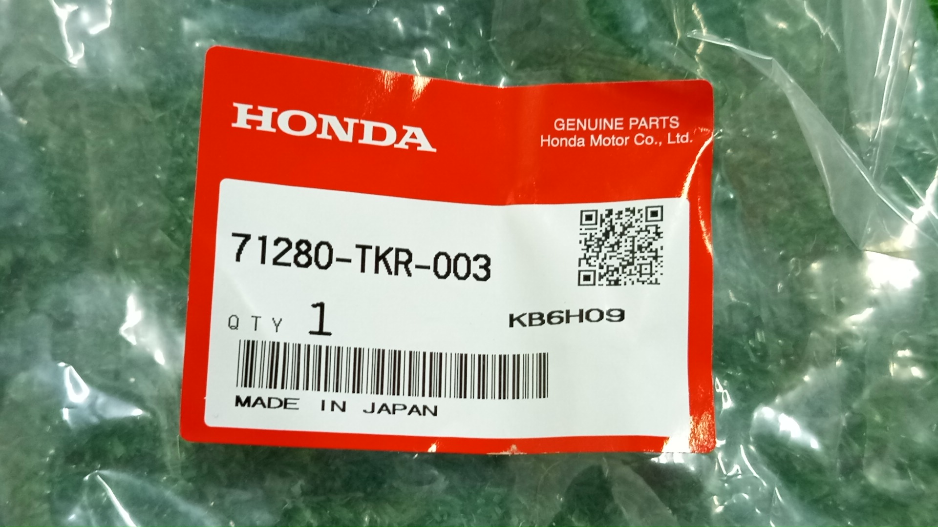 Крепление бампера левое переднее HONDA N-WGN JH3 71280-TKR-003 4 ракурс