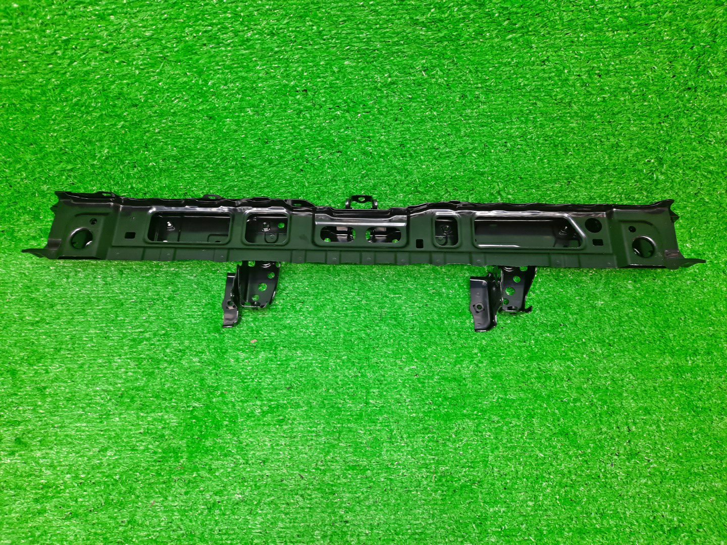 Планка телевизора передняя TOYOTA RAV4 AXAH52 53205-42906 2 ракурс