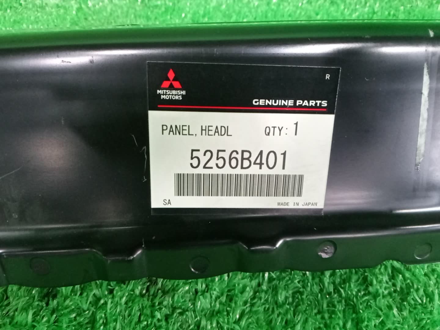 Планка телевизора MITSUBISHI RVR GA3W 5256B401 2 ракурс