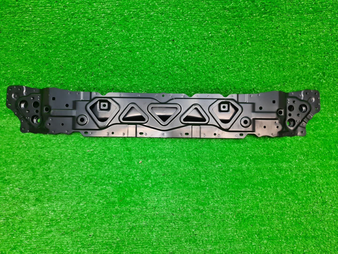 Планка телевизора TOYOTA CROWN AWS210 57104-30091 2 ракурс