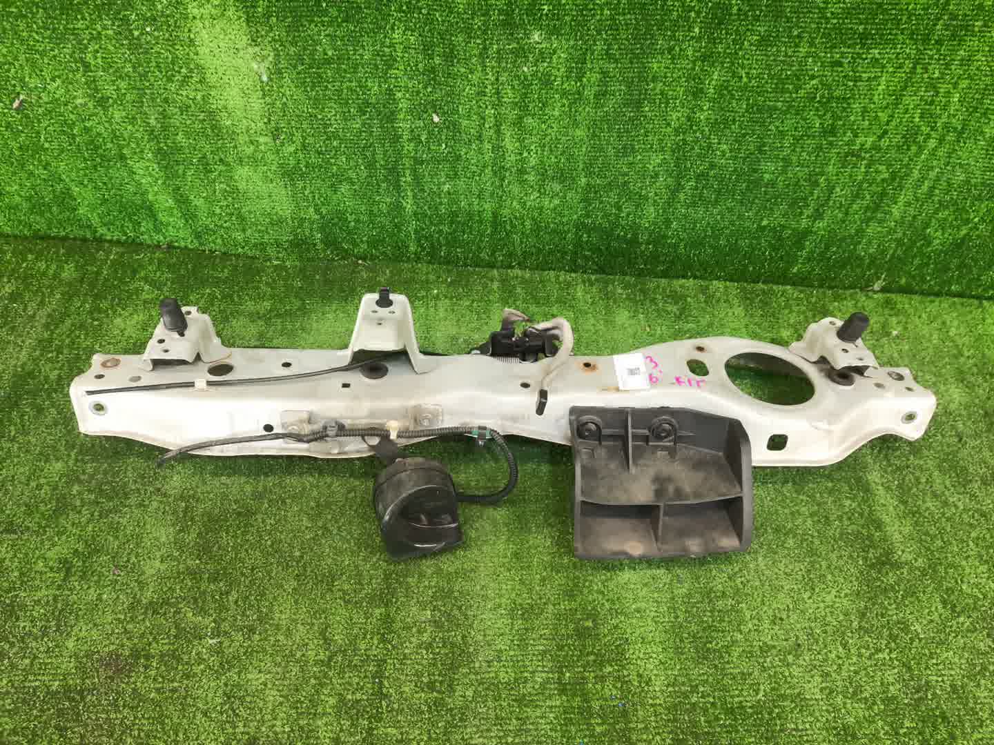 Планка телевизора HONDA FIT GK3 1 ракурс