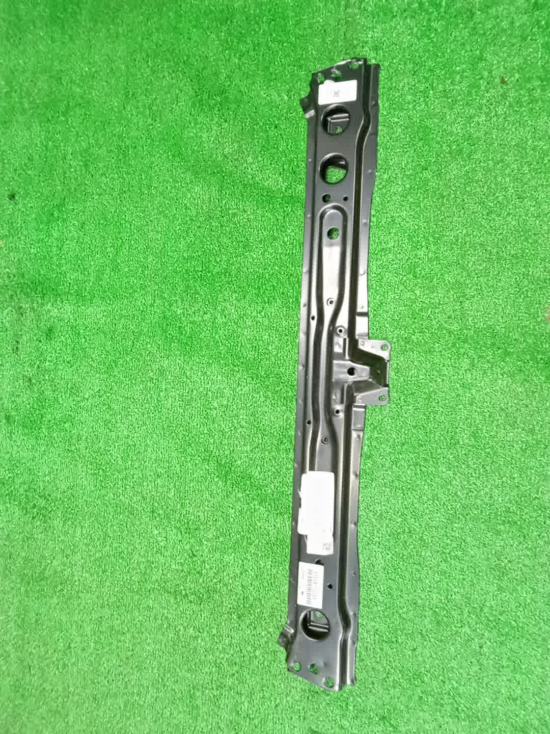 Планка телевизора TOYOTA COROLLA ZRE212 53028-12050 1 ракурс