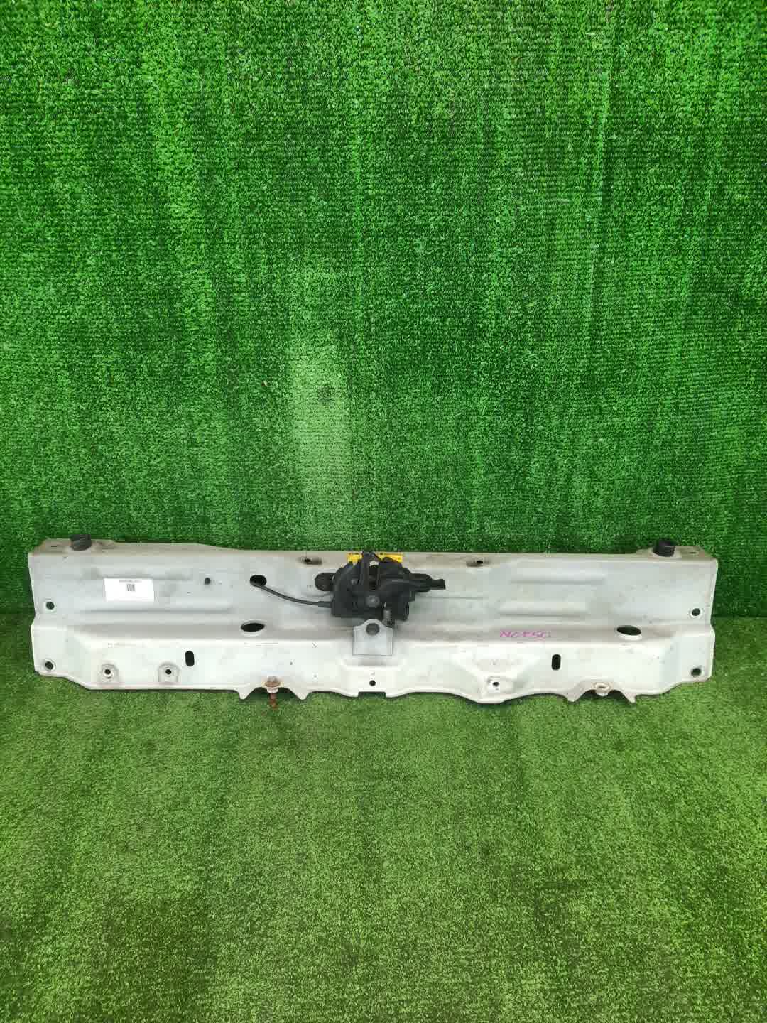 Планка телевизора TOYOTA PROBOX NCP50V 1 ракурс