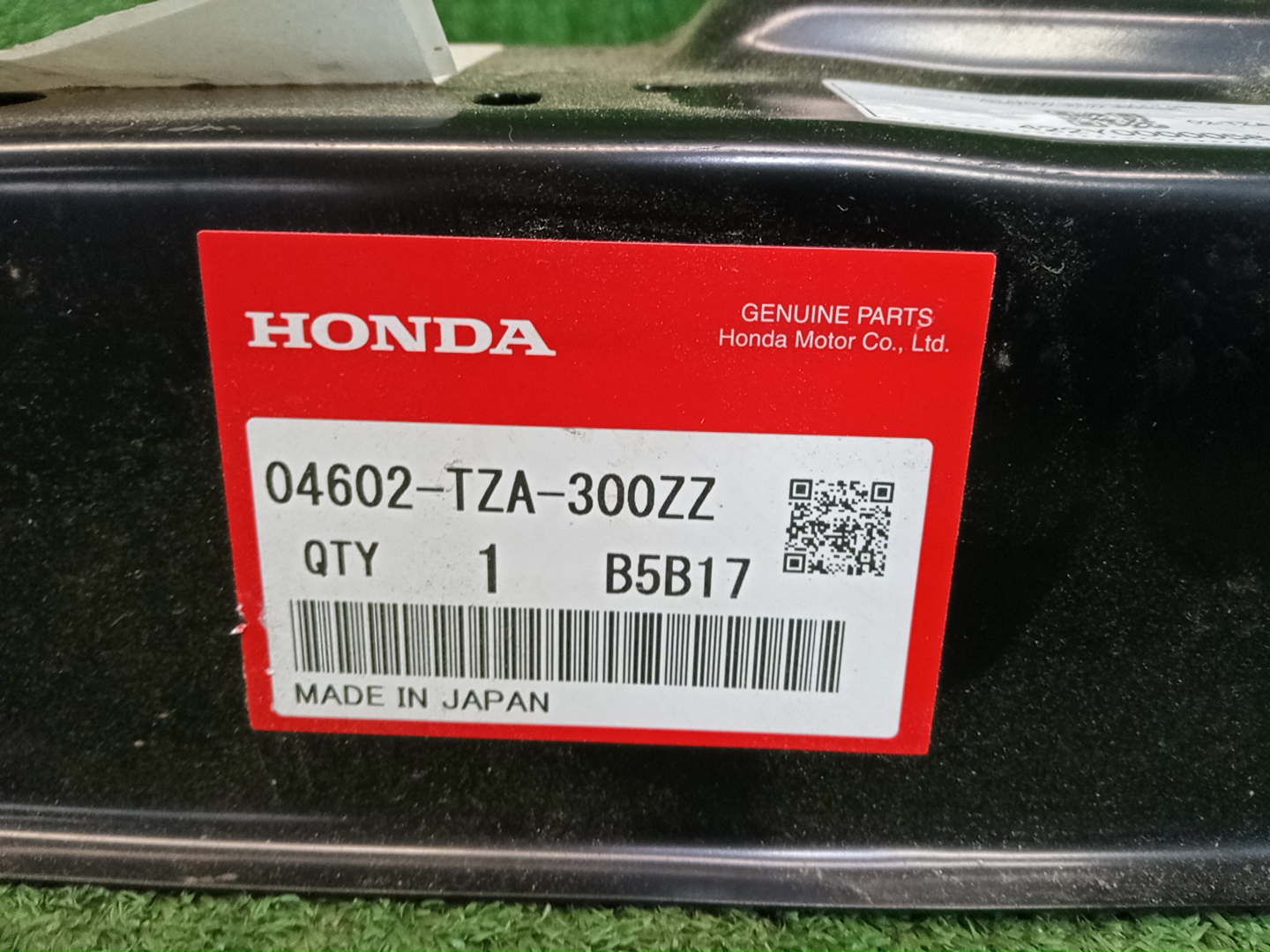 Планка телевизора HONDA FIT GR5 L13B 04602-TZA-300ZZ 3 ракурс