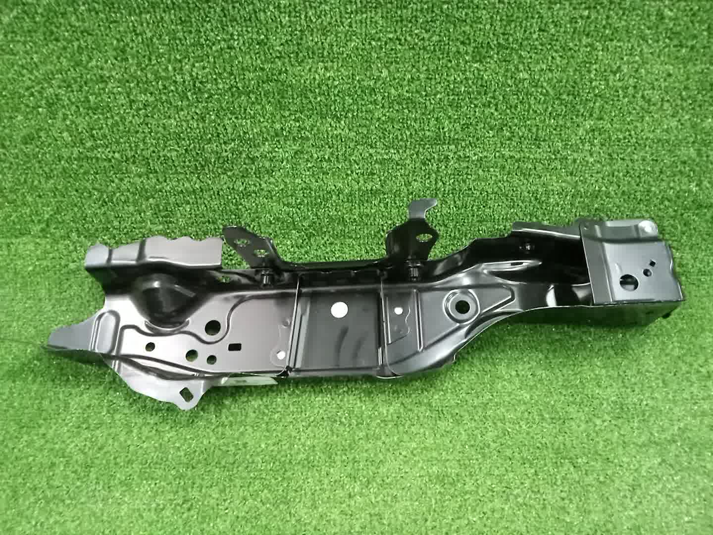 Планка телевизора левая HONDA VEZEL RV6 04611-3M0-300ZZ 2 ракурс
