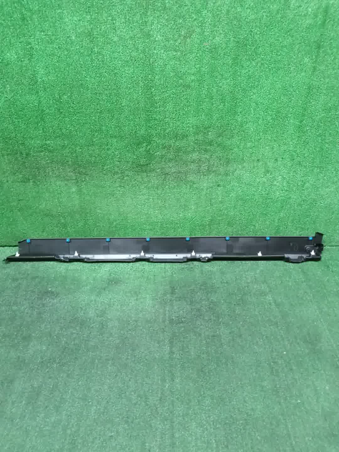 Накладка на порог правая MITSUBISHI OUTLANDER GN0W 7250A136 3 ракурс Накладка на порог правая MITSUBISHI OUTLANDER GN0W 7250A136 3 ракурс