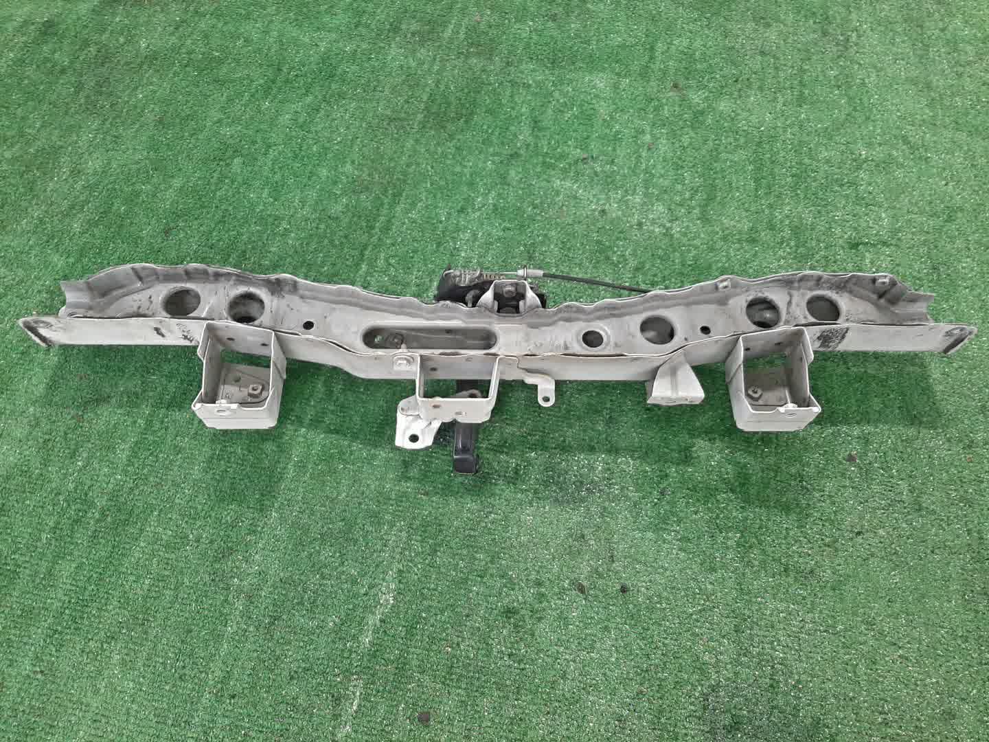 Планка телевизора передняя TOYOTA PRIUS ALPHA ZVW41W, ZVW40W 3839 2 ракурс