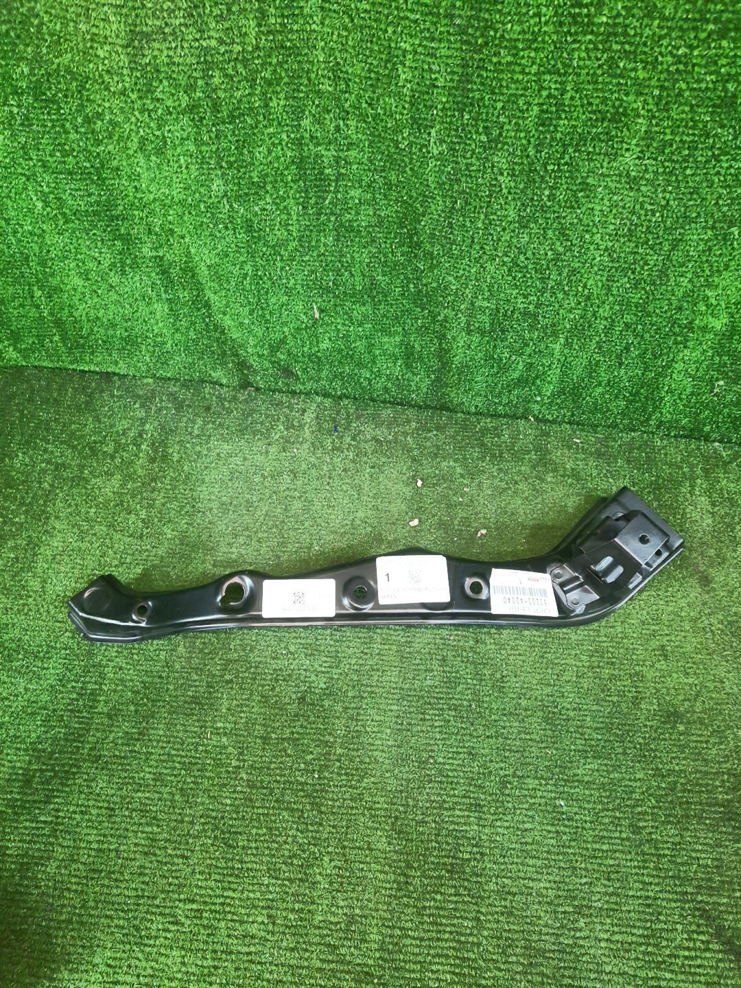 Планка телевизора левая TOYOTA RAV4 ASA42 53203-42040 1 ракурс