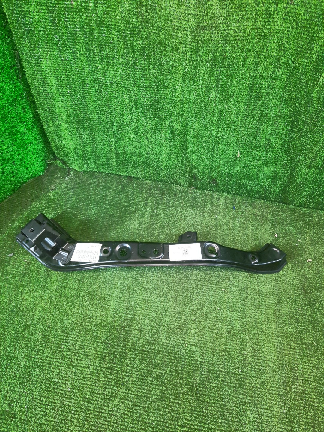 Планка телевизора правая TOYOTA RAV4 ASA42 53202-42030 1 ракурс