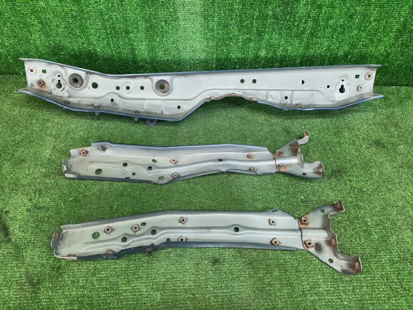 Планка телевизора TOYOTA TANK M900A 2 ракурс