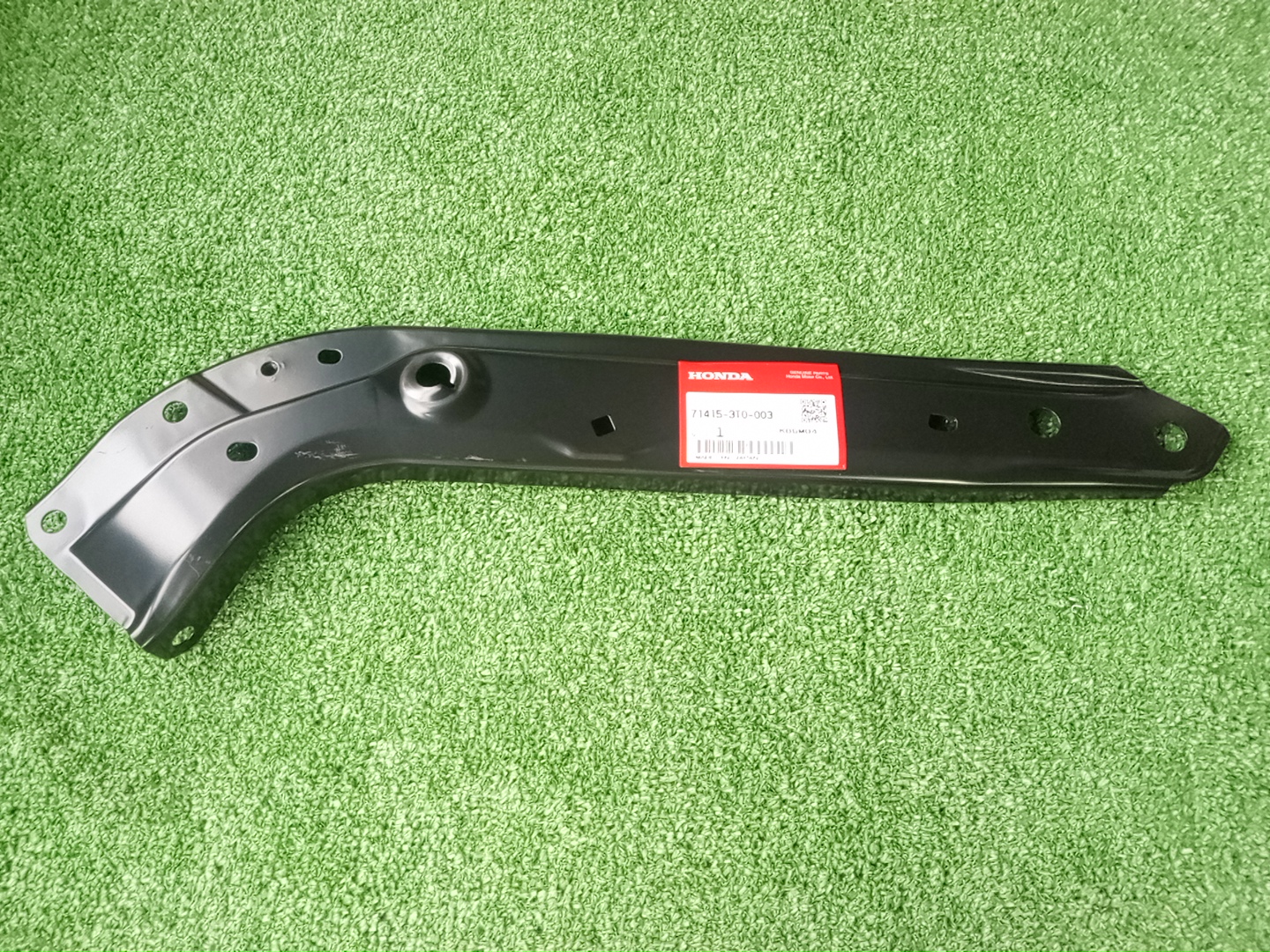 Планка телевизора правая передняя HONDA STEPWGN RP7 71415-3T0-003 1 ракурс