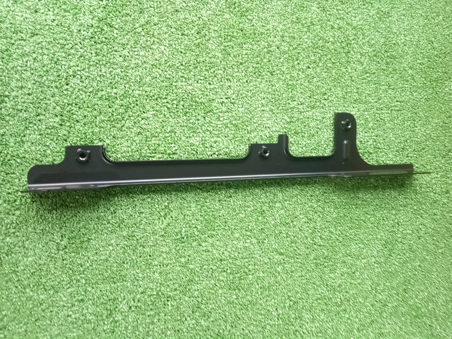 Планка телевизора SUZUKI SWIFT ZD53S, ZD83S, ZC13S, ZC43S, ZC83S, ZC53S, ZC33S 17811-67R00 2 ракурс