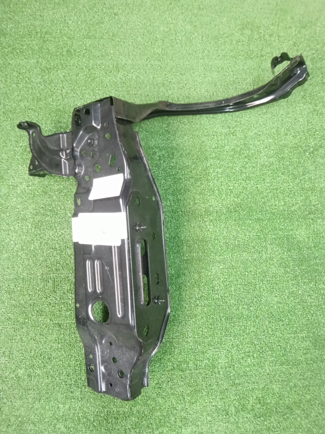 Планка телевизора правая передняя TOYOTA CROWN ARS220 53202-30907 1 ракурс