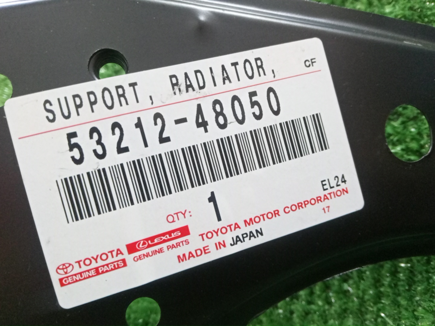 Планка телевизора левая LEXUS RX450H GYL25W 53212-48050 3 ракурс