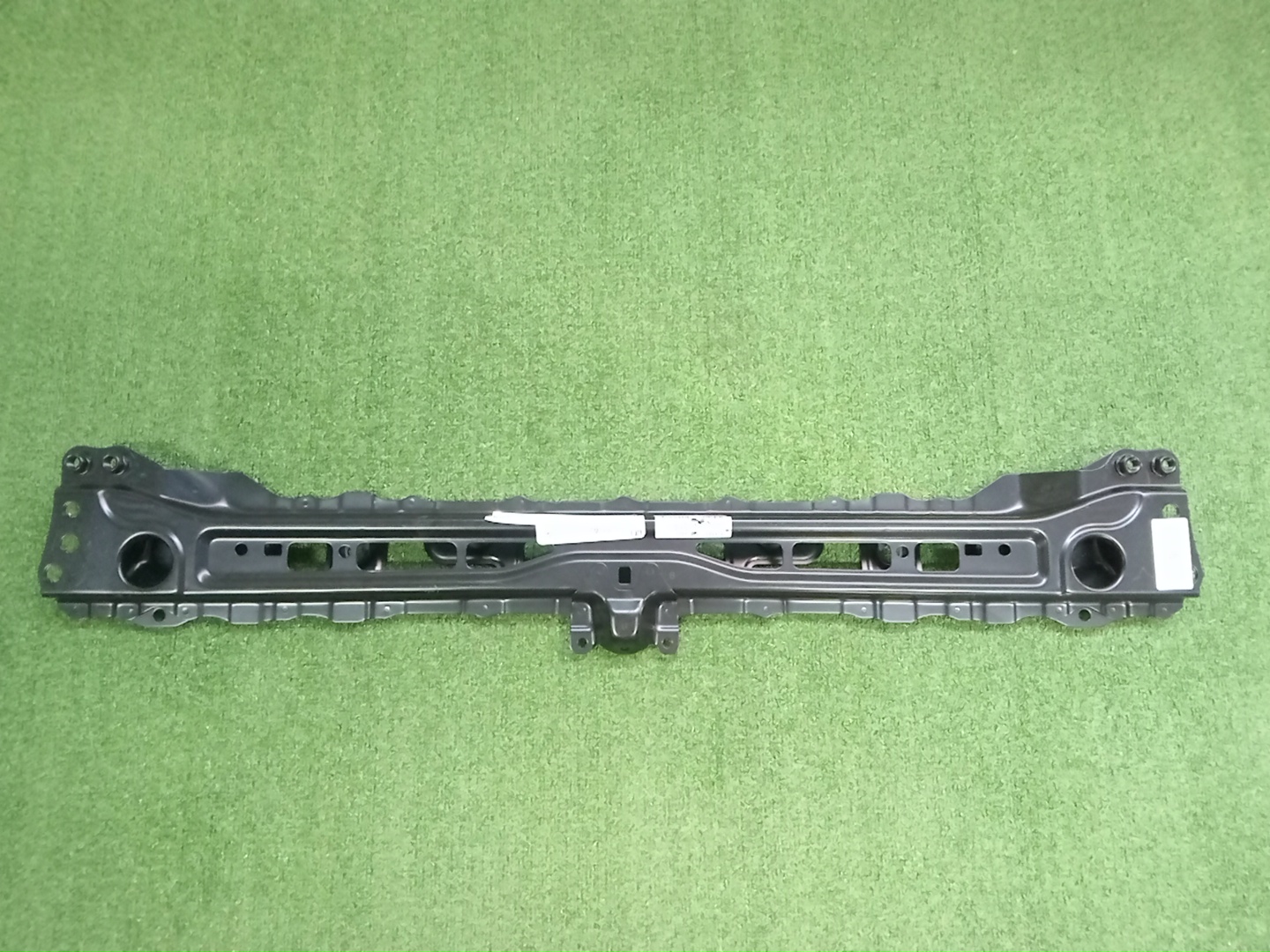 Планка телевизора передняя TOYOTA VOXY MZRA90W 53028-V1010 1 ракурс