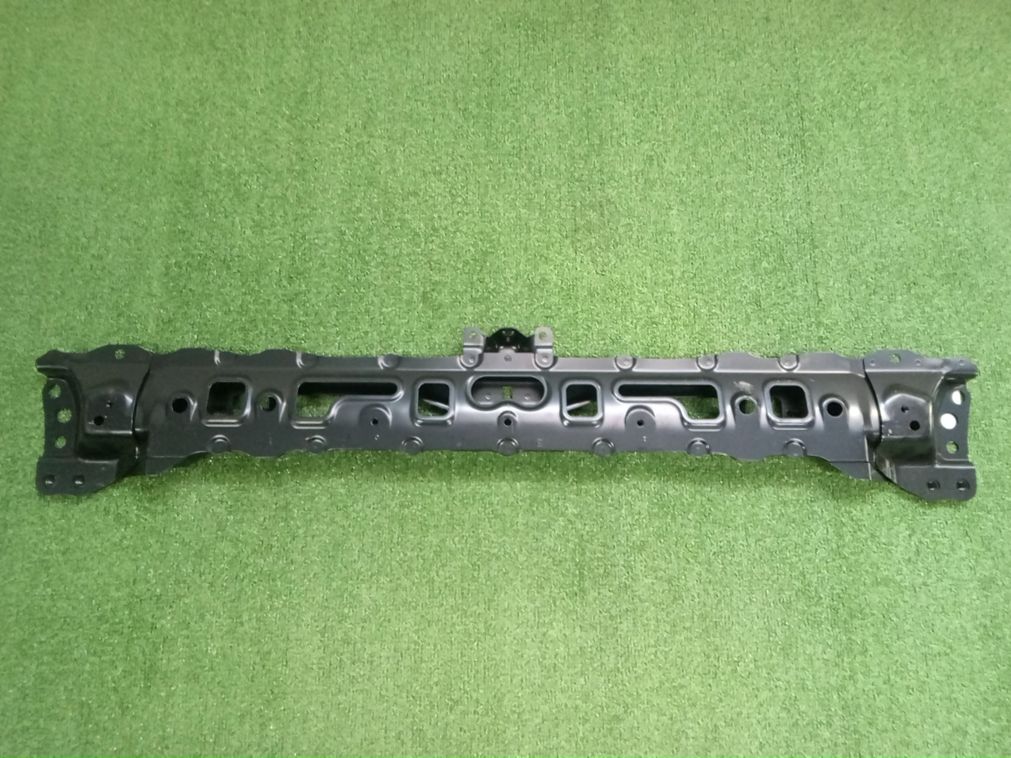 Планка телевизора передняя TOYOTA VOXY MZRA90W 53028-V1010 2 ракурс