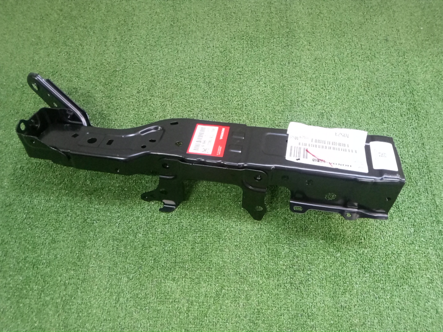 Планка телевизора правая передняя HONDA FIT GR4 04601-TZB-300ZZ 1 ракурс