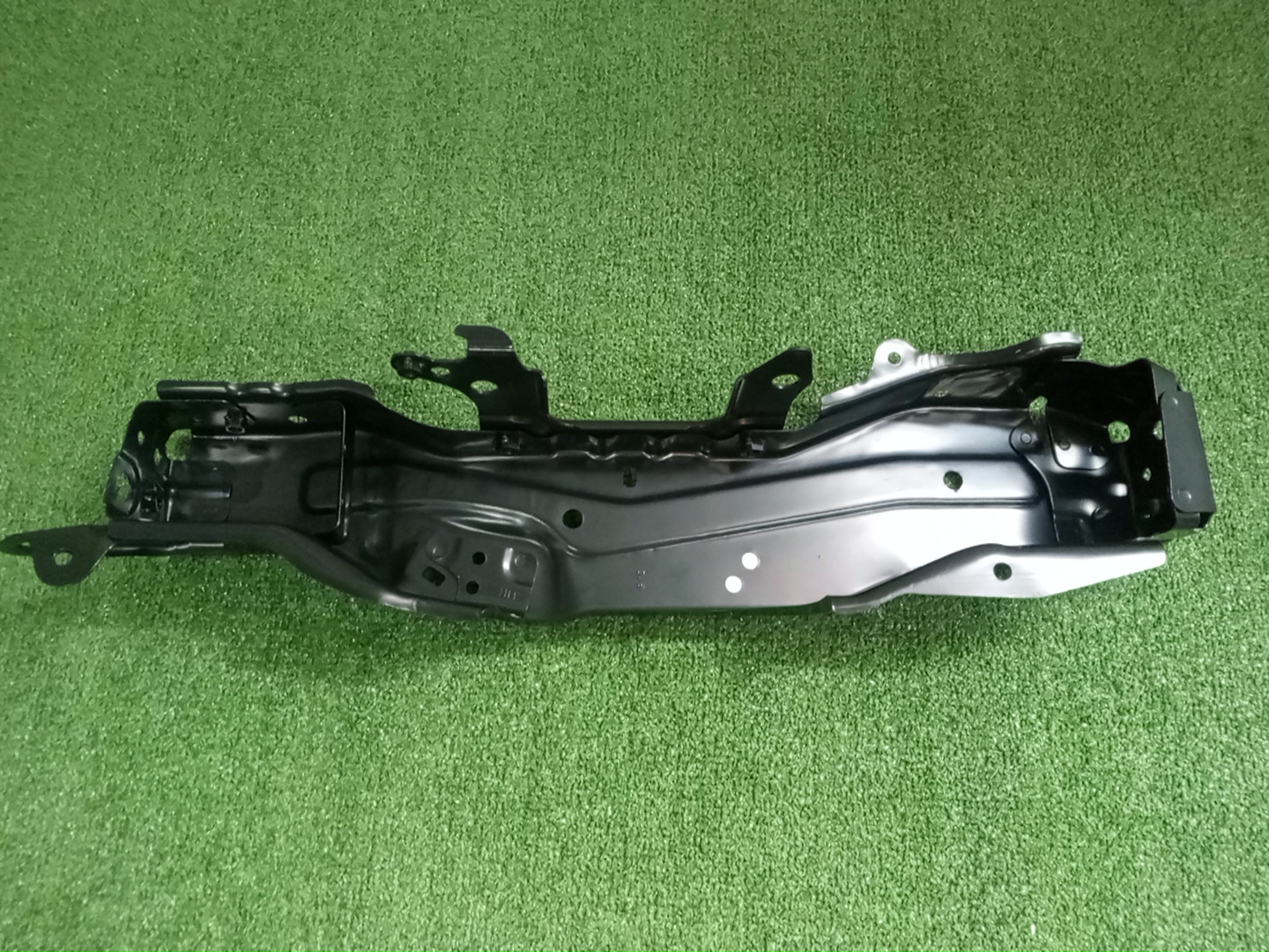 Планка телевизора правая передняя HONDA WR-V DG5 04601-31X-N00ZZ 2 ракурс Планка телевизора правая передняя HONDA WR-V DG5 04601-31X-N00ZZ 2 ракурс