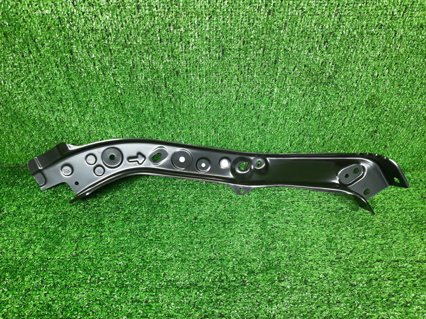 Планка телевизора правая TOYOTA RAV4 MXAA54 53213-42060 2 ракурс