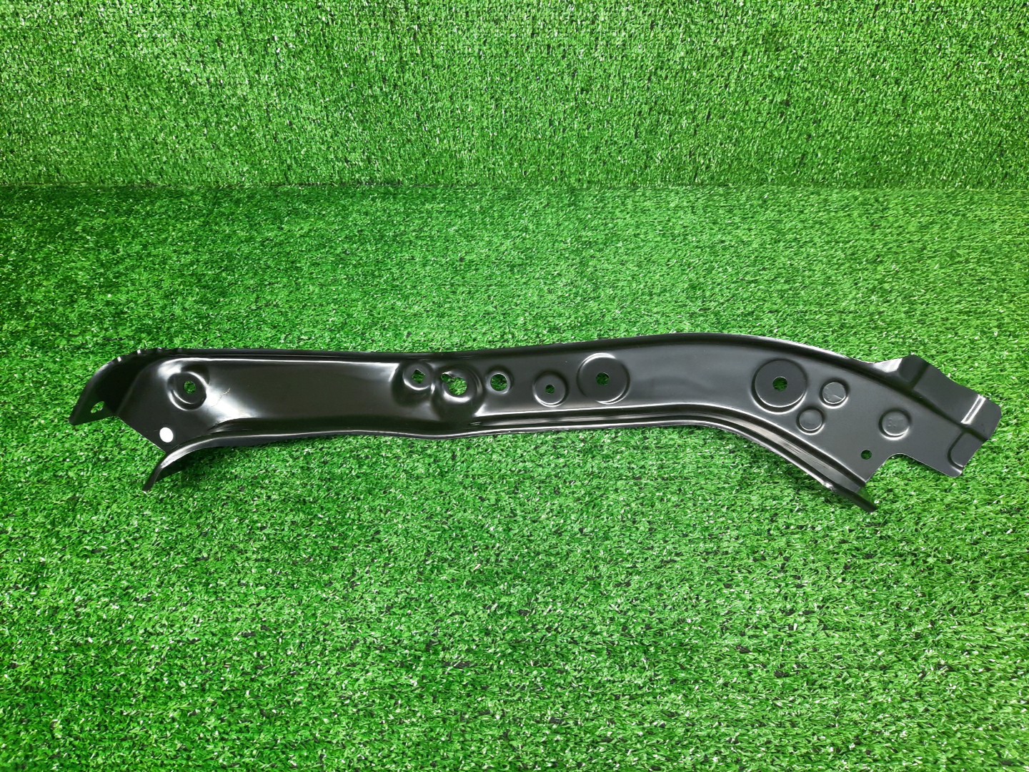 Планка телевизора левая TOYOTA RAV4 MXAA54 53214-42050 2 ракурс