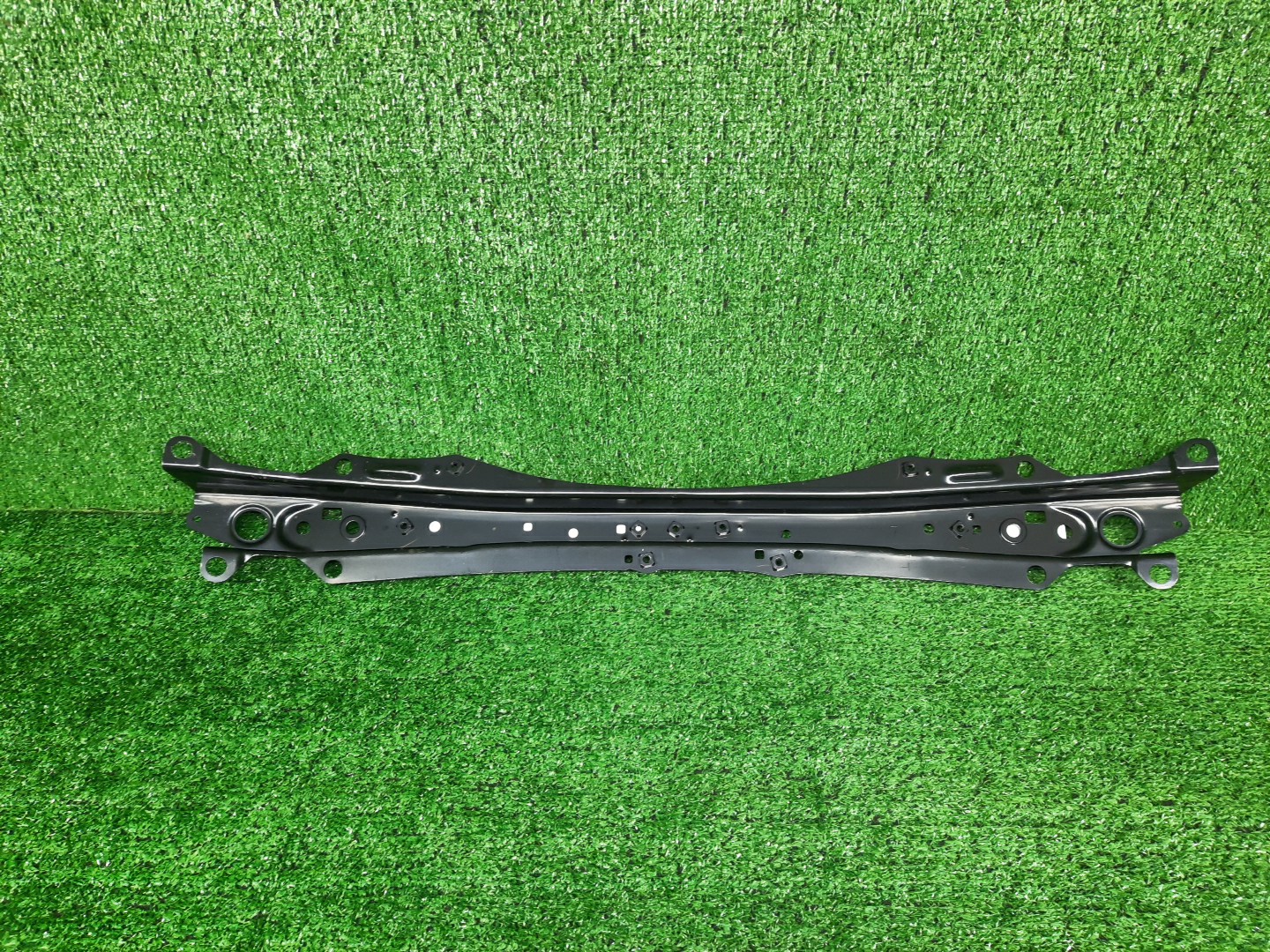Планка телевизора LEXUS LX600 VJA310W 57162-60010 2 ракурс