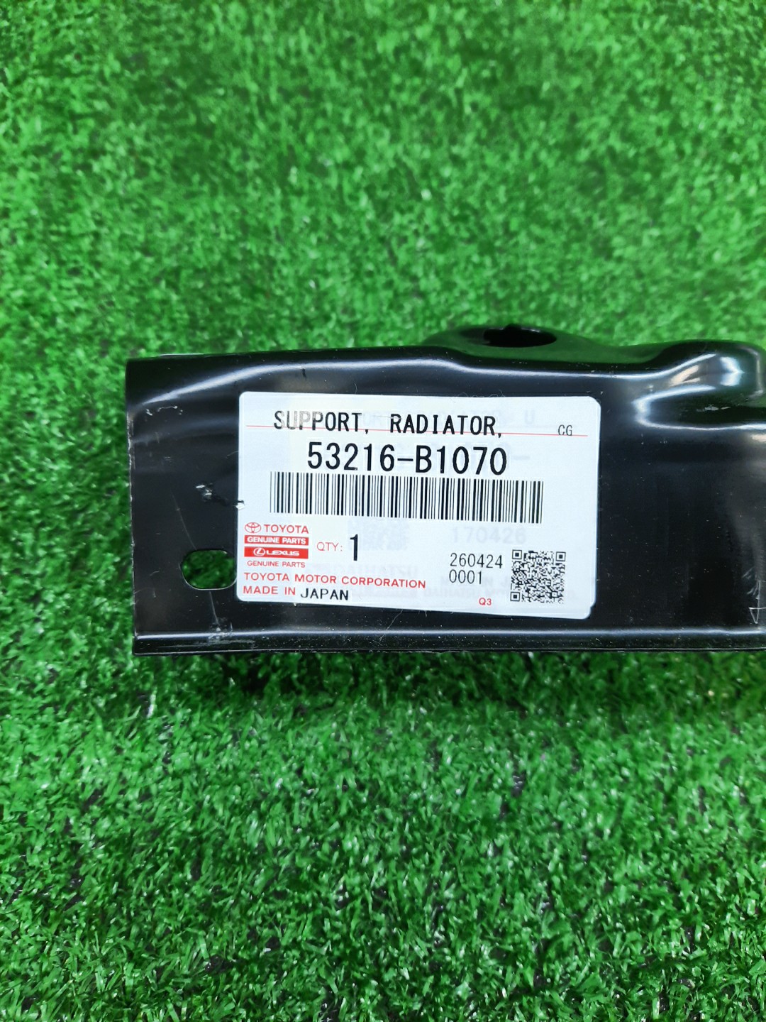 Планка телевизора TOYOTA PASSO M700A 53216-B1070 3 ракурс