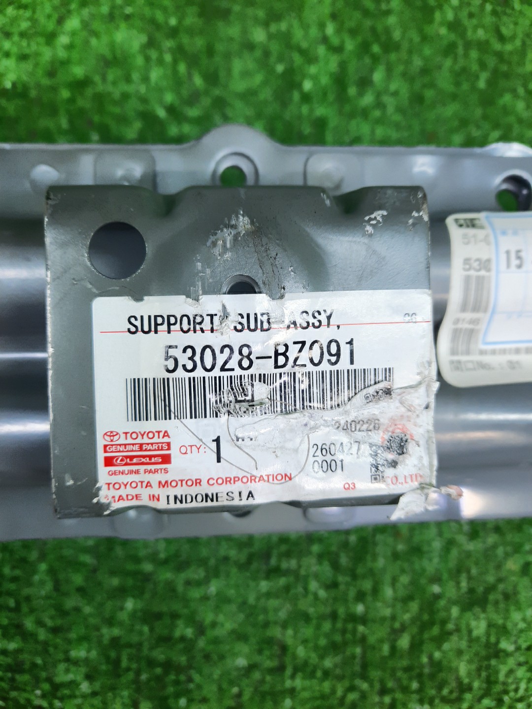 Планка телевизора TOYOTA TOWN ACE S402M 53028-BZ091 3 ракурс