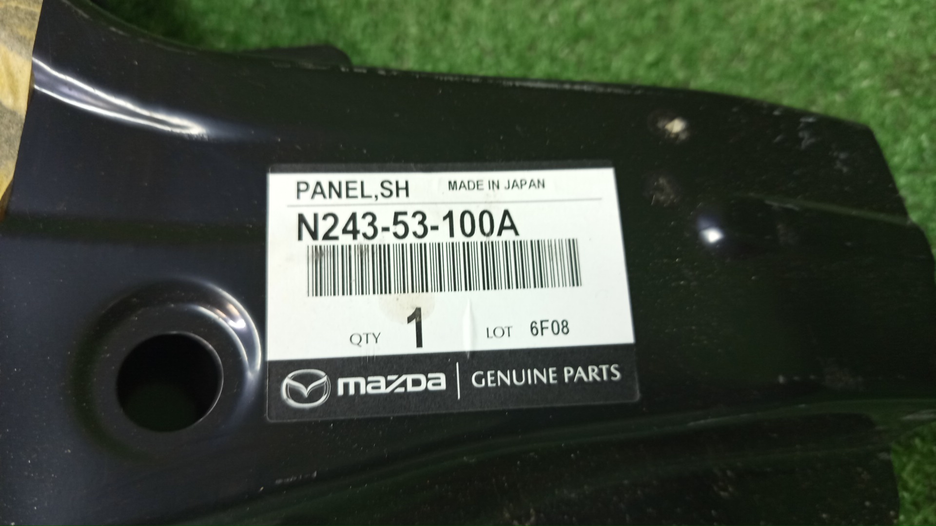 Планка телевизора MAZDA ROADSTER ND5RC N243-53-100A 3 ракурс