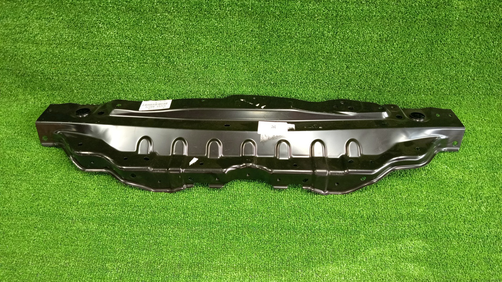 Планка телевизора LEXUS RX450H GYL25W 53205-48070 1 ракурс Планка телевизора LEXUS RX450H GYL25W 53205-48070 1 ракурс