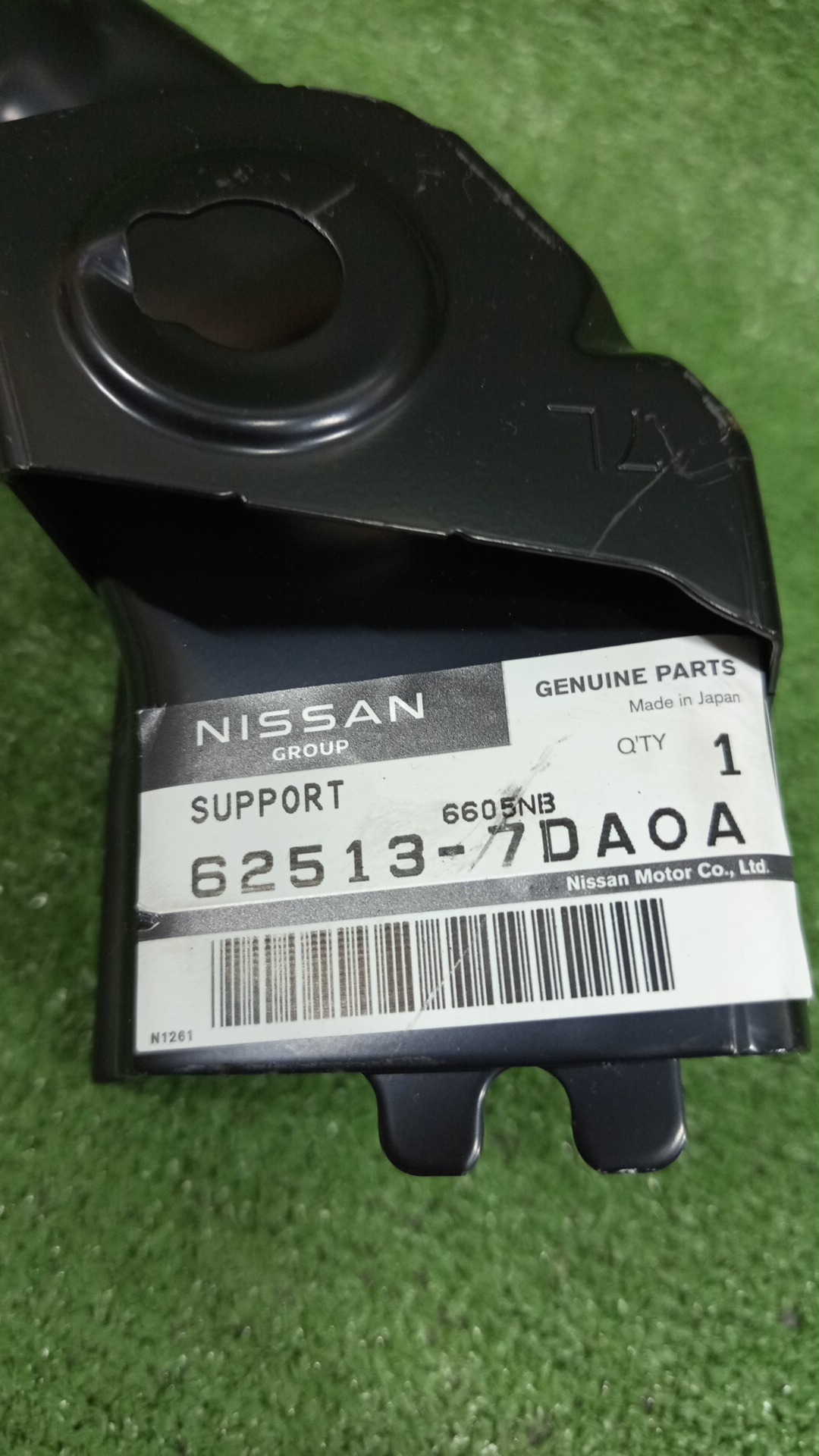 Планка телевизора левая NISSAN SERENA FC28 62513-7DA0A 3 ракурс