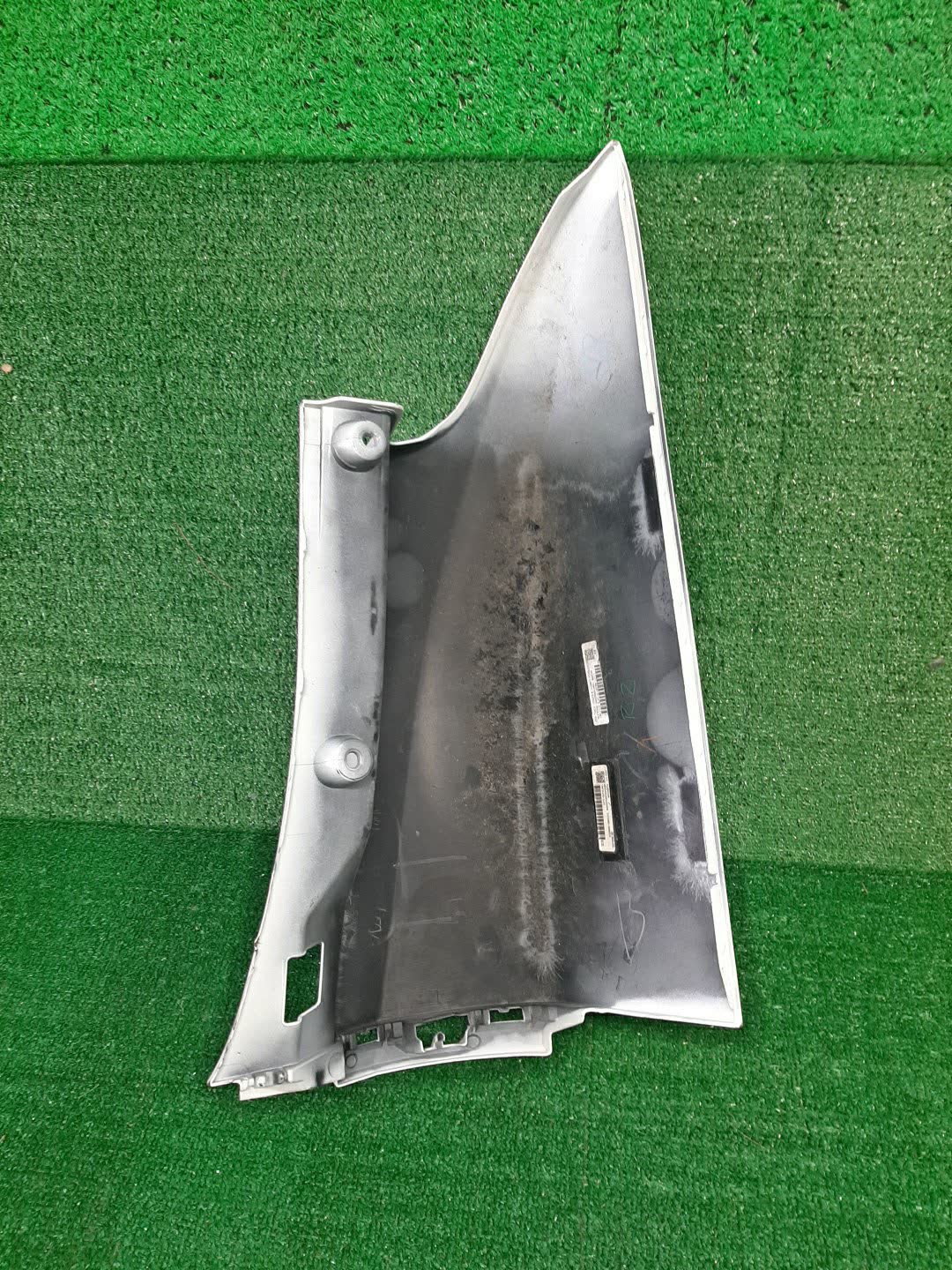 Планка под стоп левая задняя TOYOTA ALPHARD AGH35W, AYH30W, AGH30W, GGH30W 52166-58030 2 ракурс