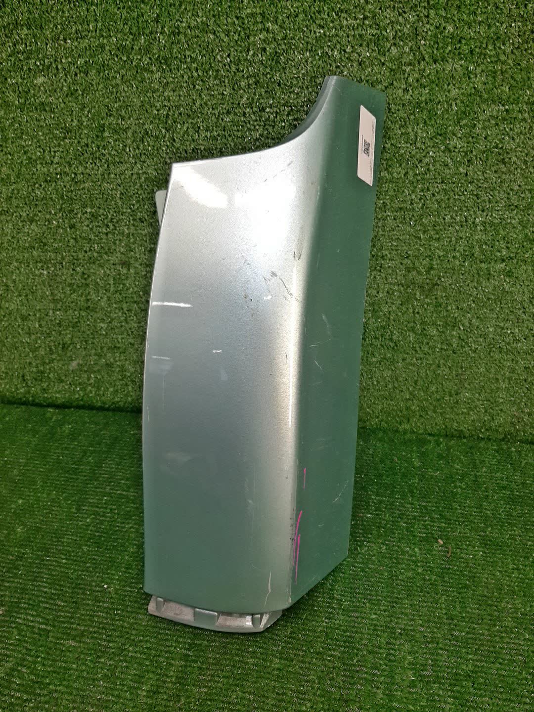 Планка под стоп правая задняя TOYOTA VOXY ZWR80G, ZRR85W, ZRR80W, ZWR80W, ZRR80G, ZRR85G 52169-28010 1 ракурс