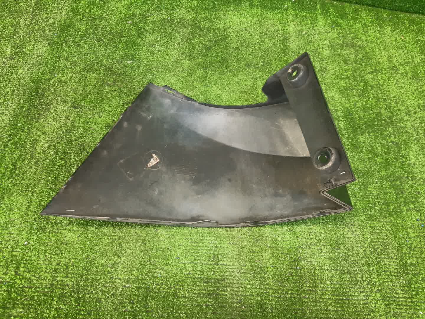 Планка под стоп правая задняя HONDA ODYSSEY RC1 2 ракурс