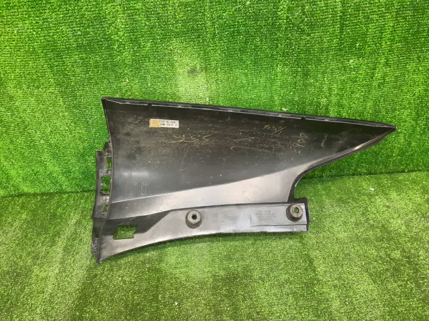 Планка под стоп правая задняя TOYOTA ALPHARD AGH35W, AYH30W, AGH30W, GGH30W 52165-58030 2 ракурс