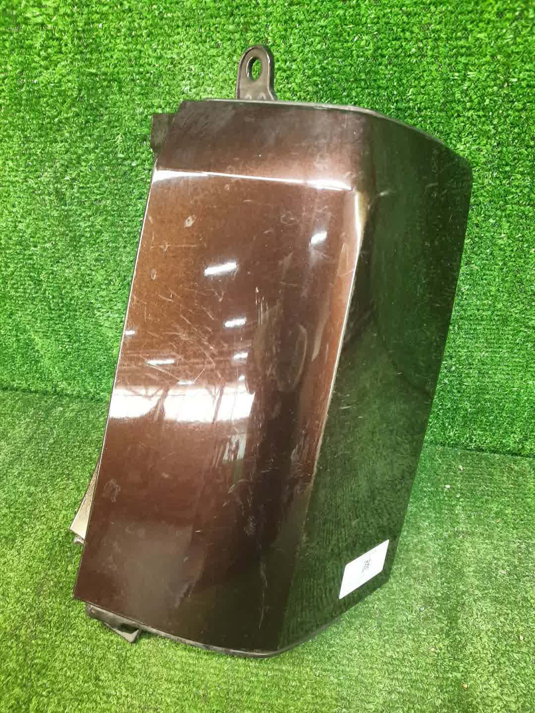 Планка под стоп правая задняя NISSAN SERENA C27 85230-5TA0H 1 ракурс