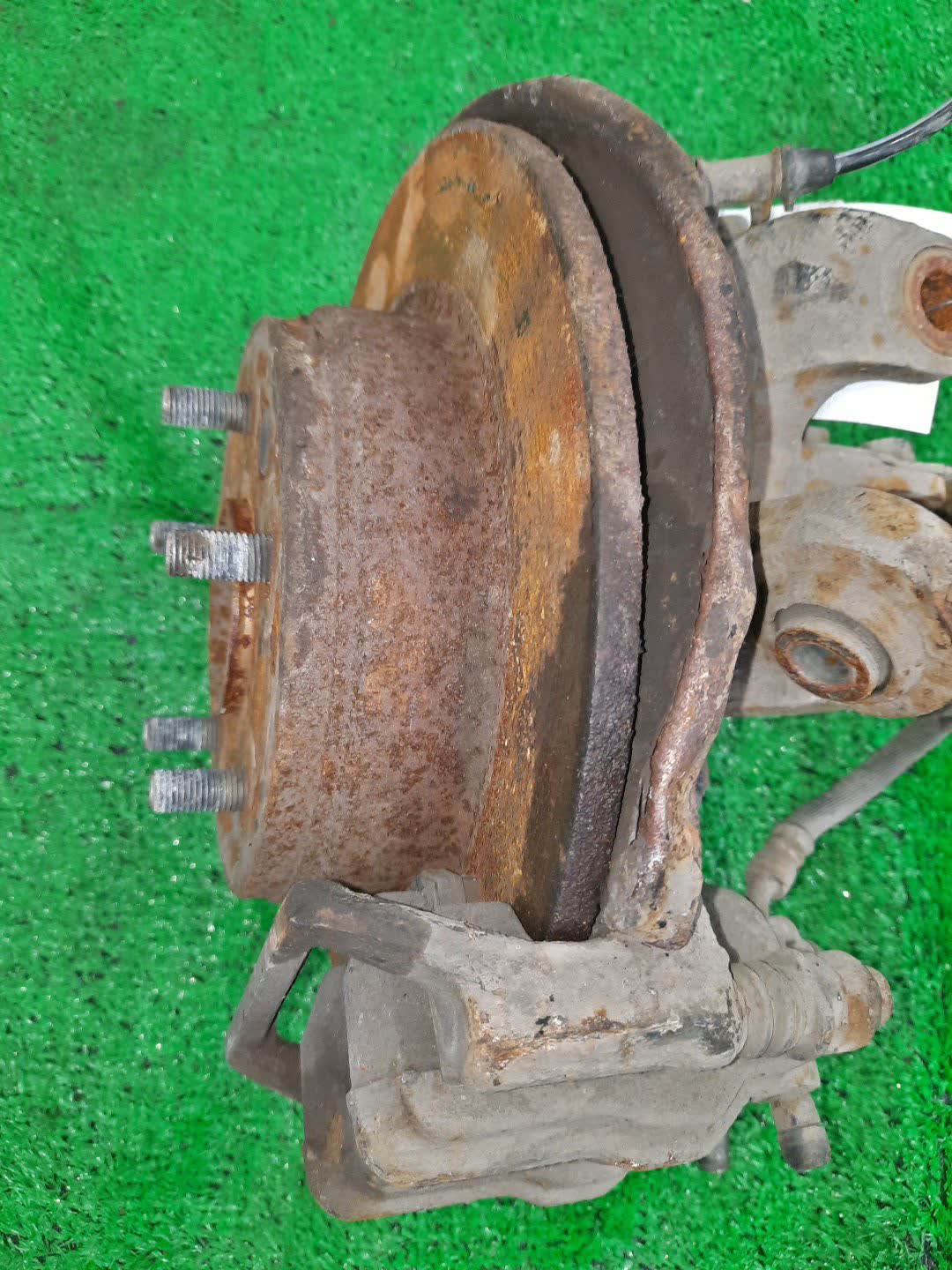 Ступица левая задняя HONDA AVANCIER TA2 F23A 3 ракурс