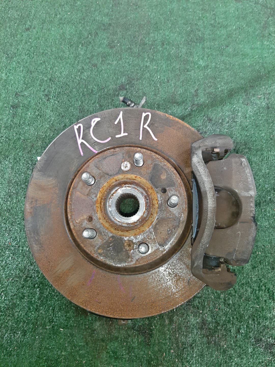 Ступица правая передняя HONDA ODYSSEY RC1 K24W 1 ракурс