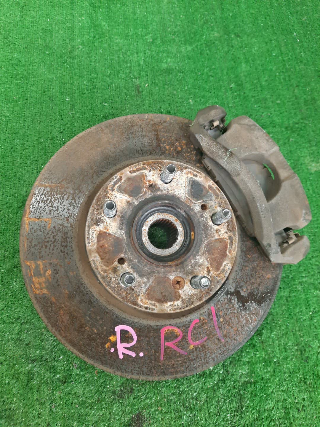 Ступица правая передняя HONDA ODYSSEY RC1 K24W 1 ракурс